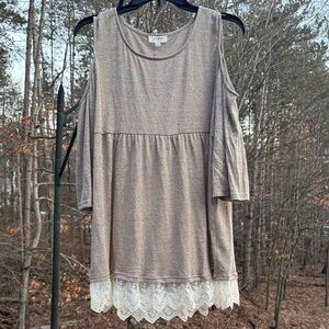 NWT Umgee Metallic Cold Shoulder Top with Lace Hem